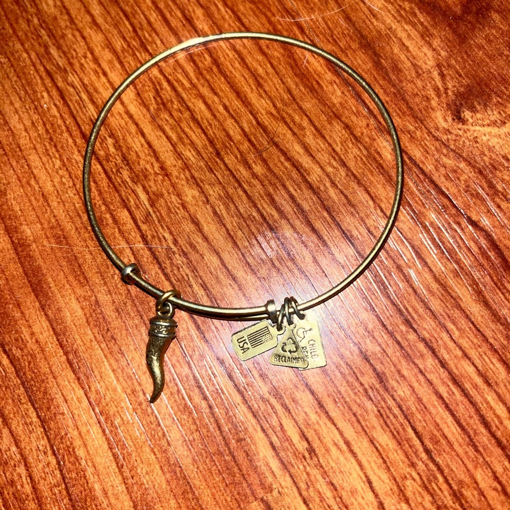 Italian horn bracelet